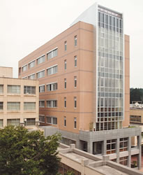 長岡技術科学大学総合研究棟／新潟県